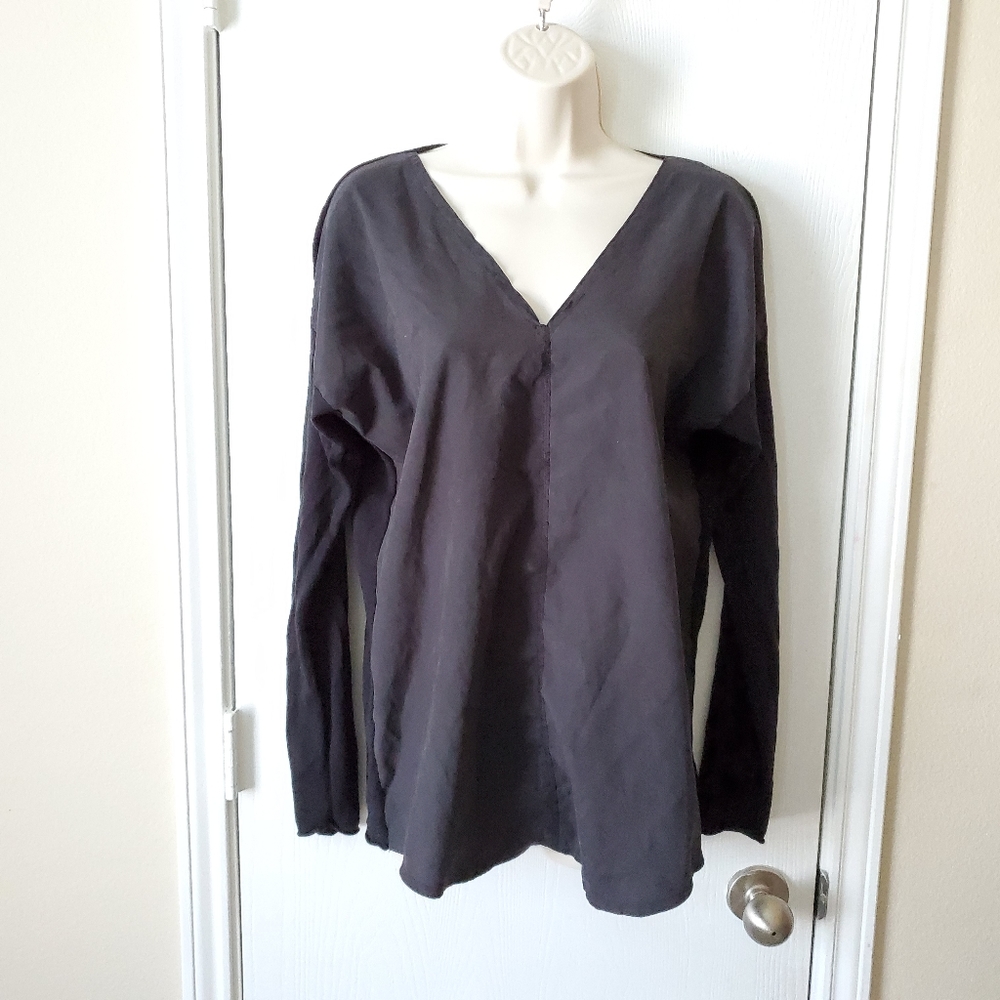 Rock & Republic Cut Out V Neck Top